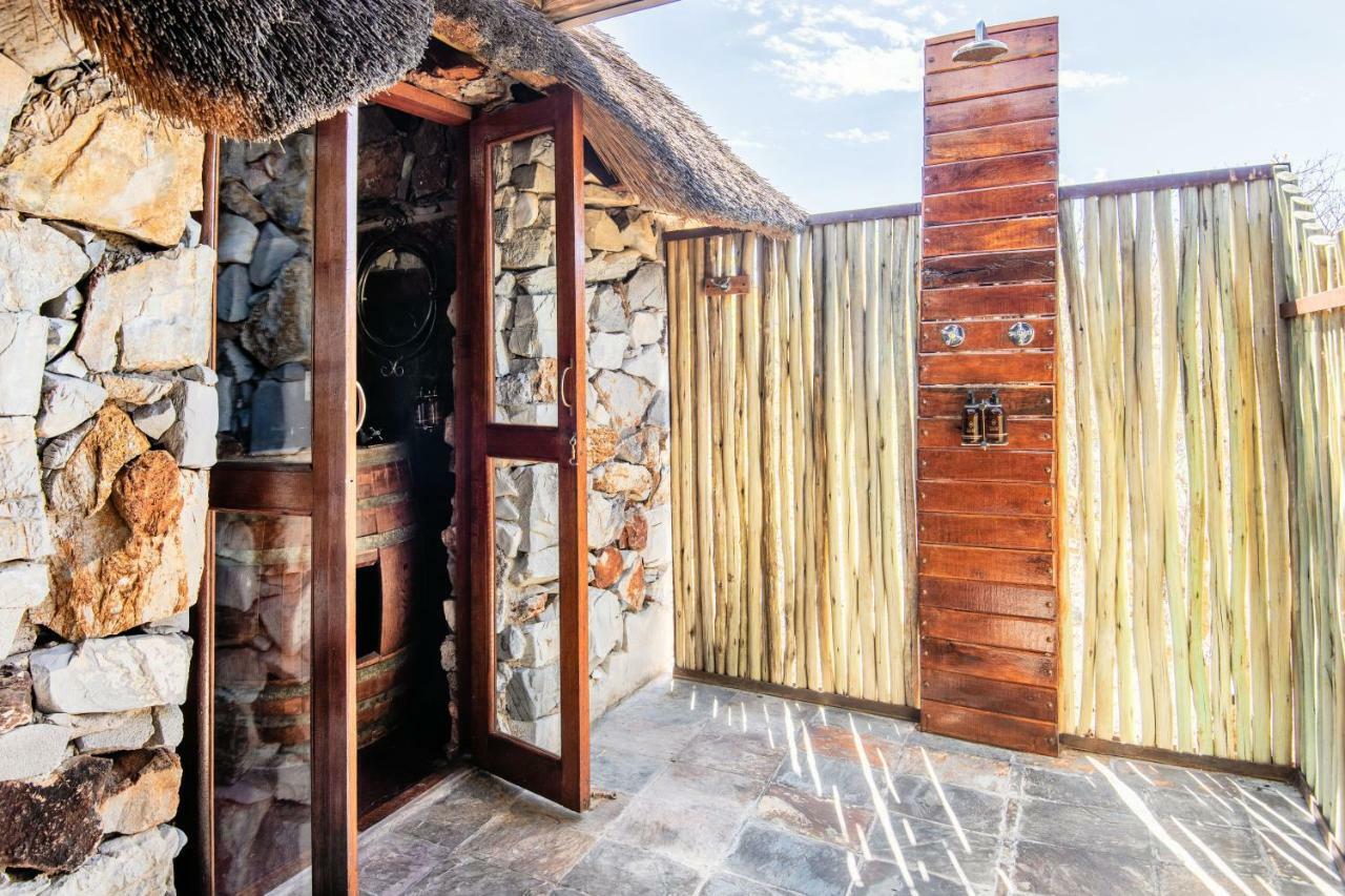 Eagle Tented Lodge & Spa Okaukuejo Exteriör bild