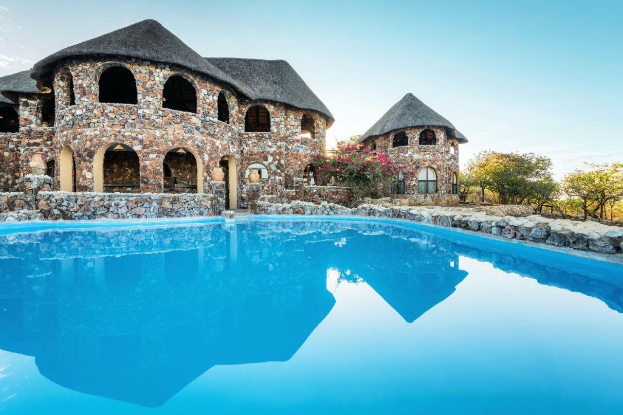 Eagle Tented Lodge & Spa Okaukuejo Exteriör bild