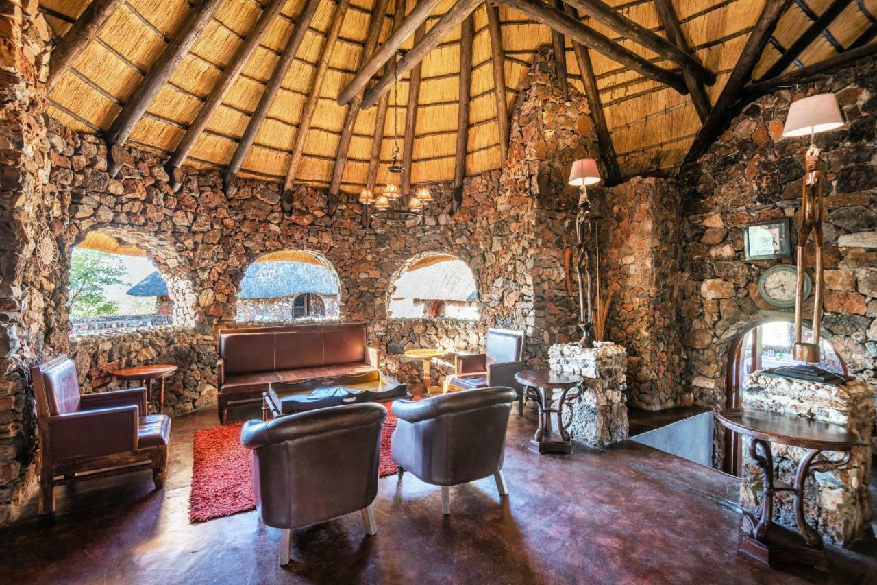 Eagle Tented Lodge & Spa Okaukuejo Exteriör bild