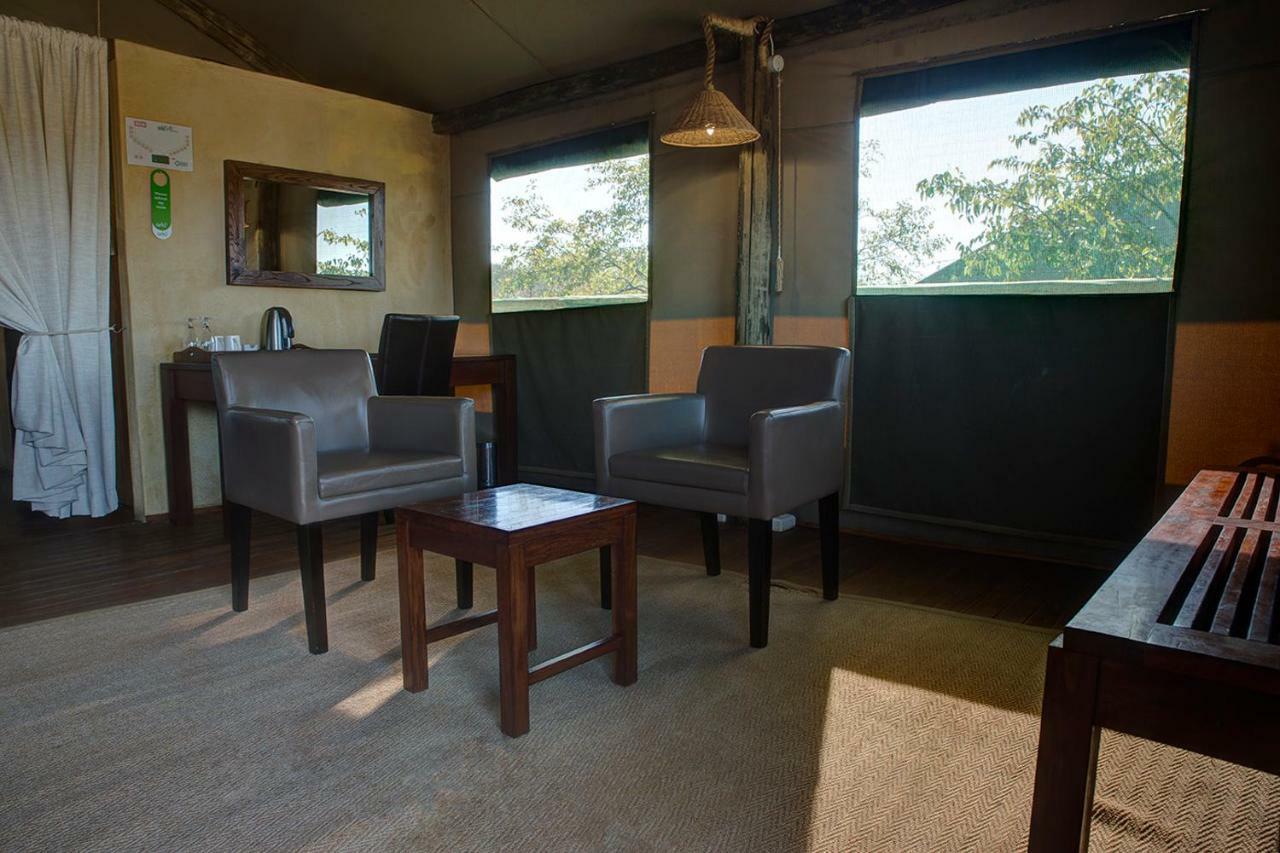 Eagle Tented Lodge & Spa Okaukuejo Exteriör bild